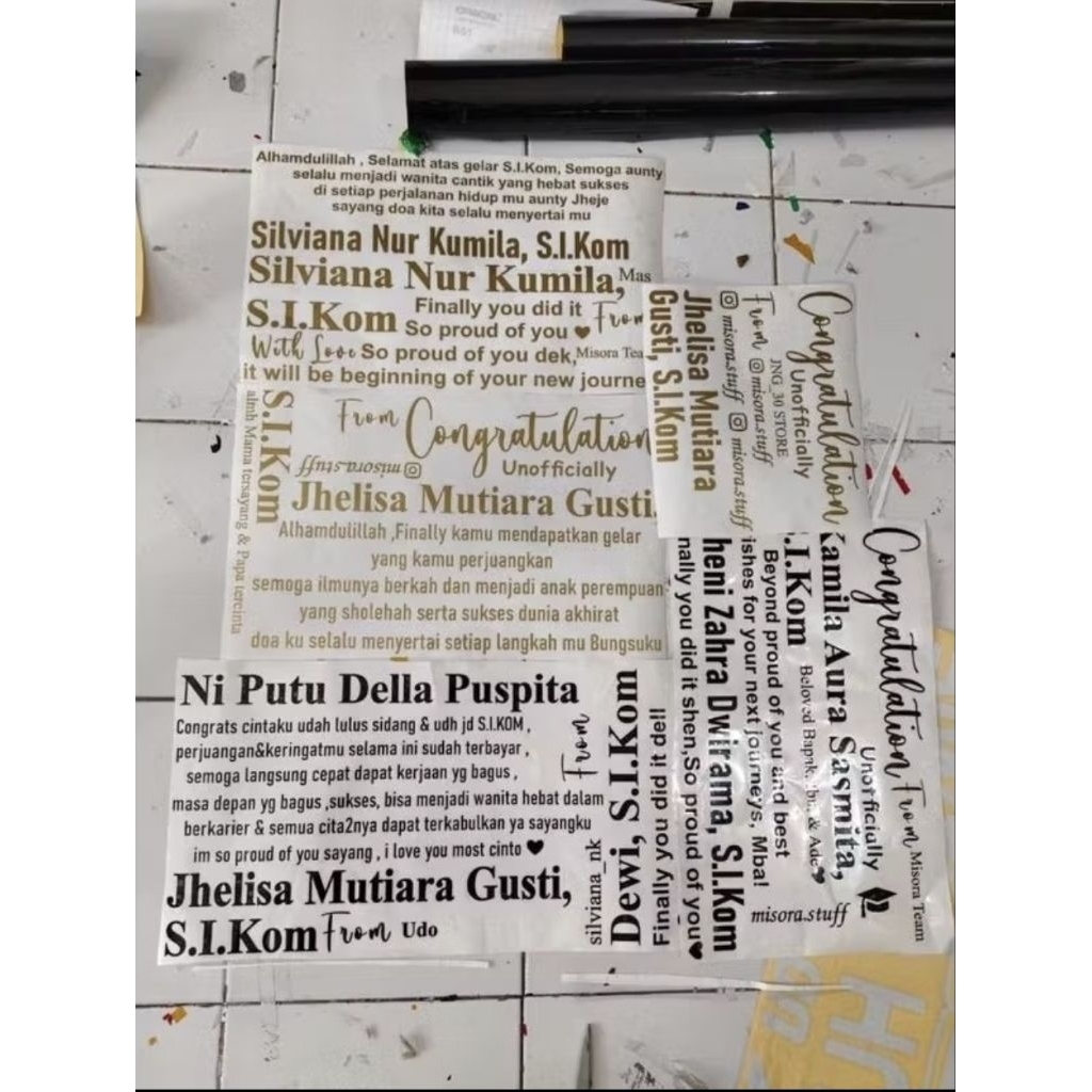 

stiker custom balon pvc tulisan wisuda graduation congratulation cutting sticker