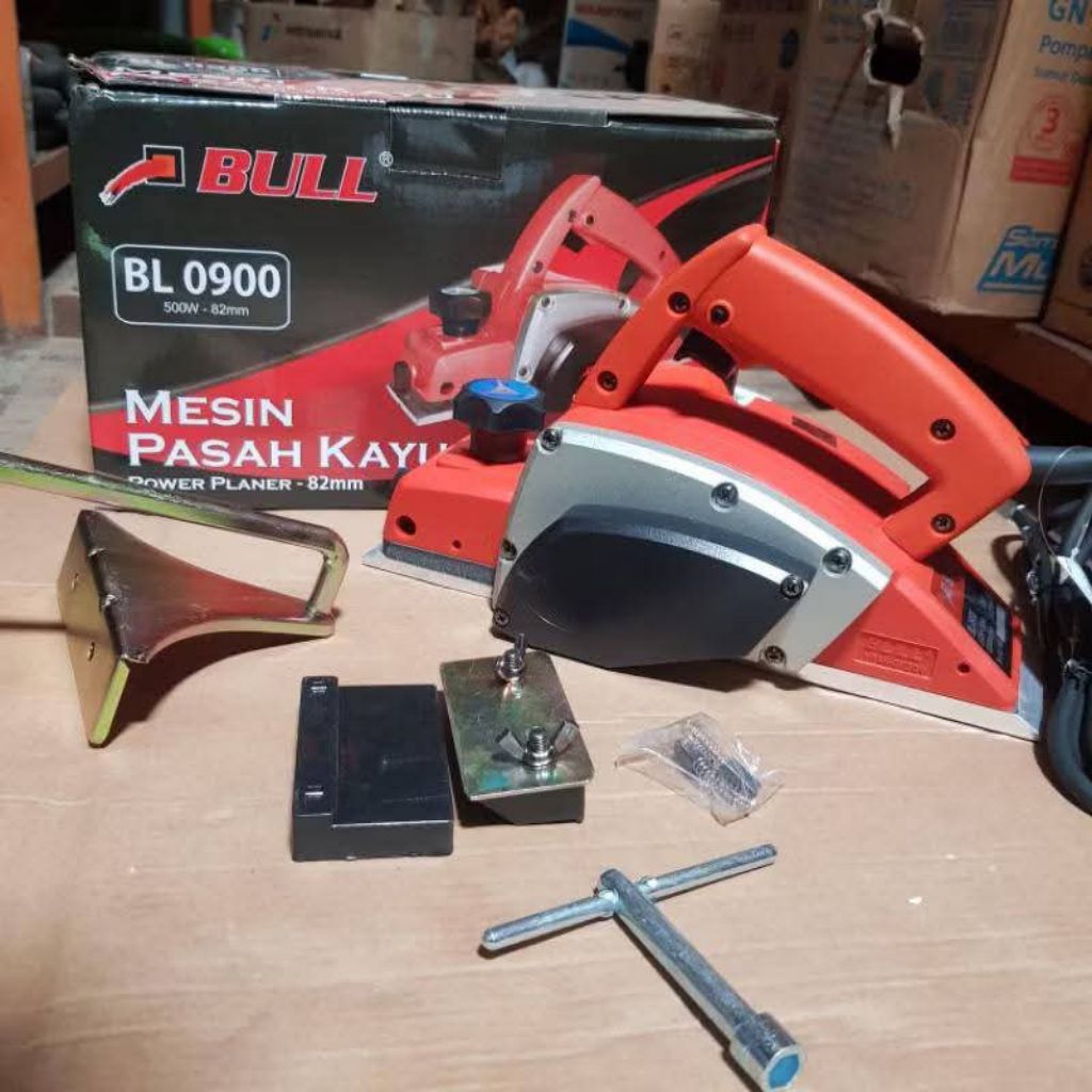 Mesin Pasah Kayu Bull