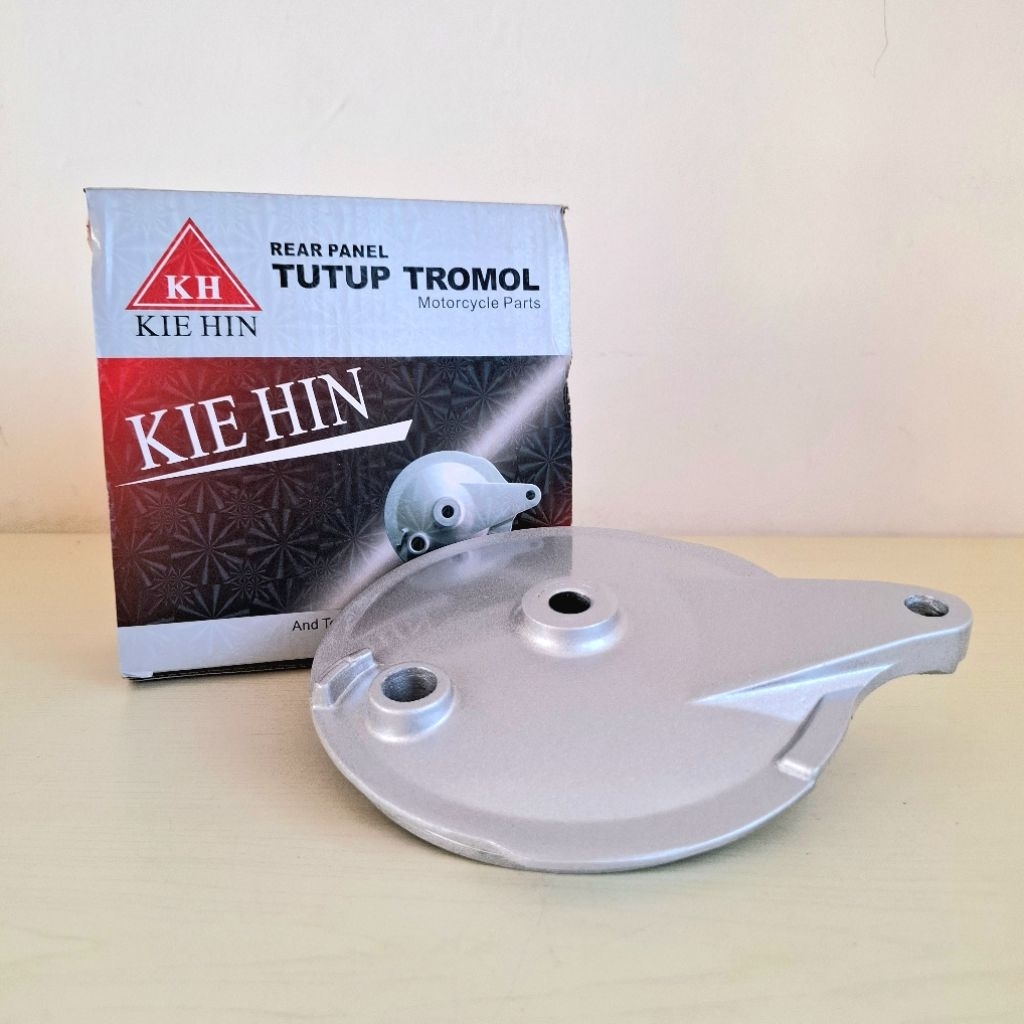 Tutup Tromol Belakang Vega ZR Vega R New Jupiter MX Lama New - Panel Tromol Belakang Silver