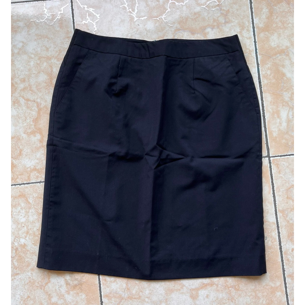 [Preloved] Rok Span Pendek Hitam / SMA / Kuliah / Kerja