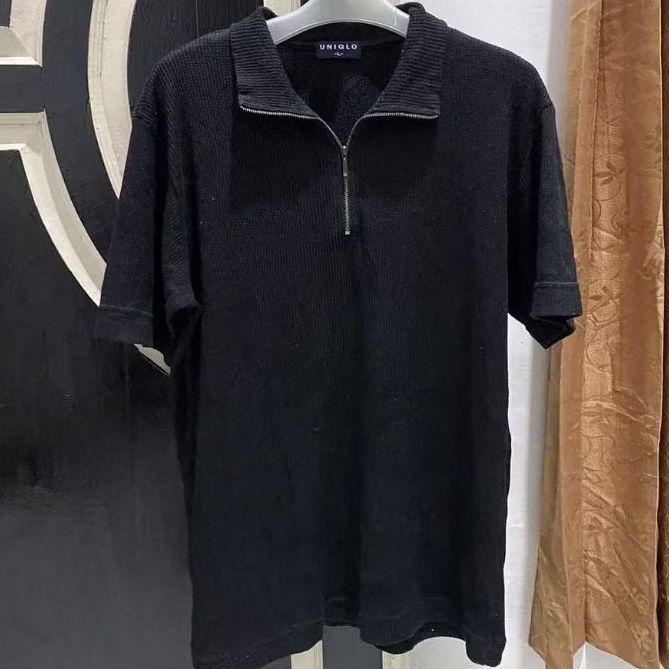 Halfzip Polo Uniqlo ( Black )