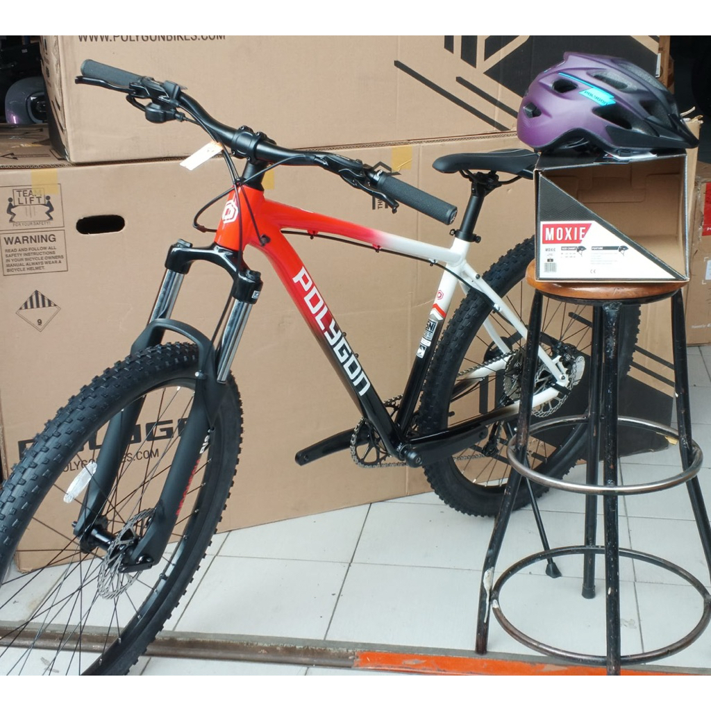 SEPEDA MTB 27.5 POLYGON PREMIER LIMMITED EDITION INDONESIA BISA 9 speed TERBARU FREE HELM