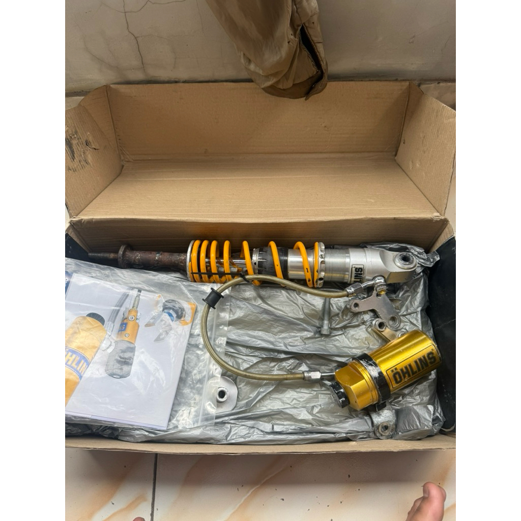 OHLINS VESPA P701