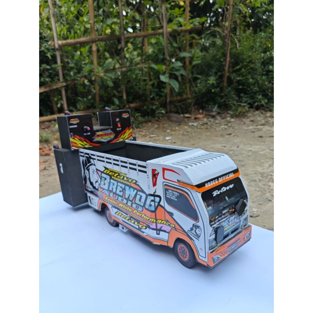 Miniatur Truk Horeg dengan lampu led Tanpa Sound
