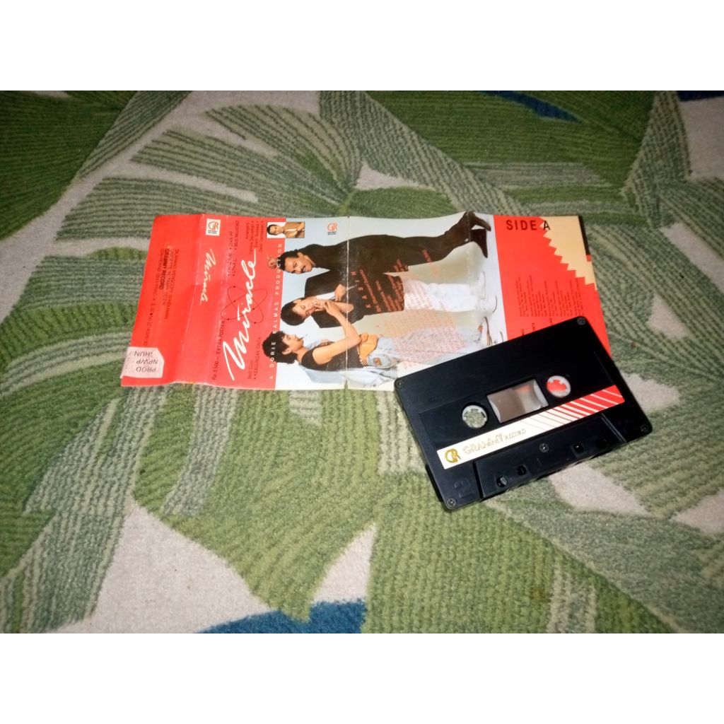 

KAKSET PITA INDONESIA MIRACLE Friz rm