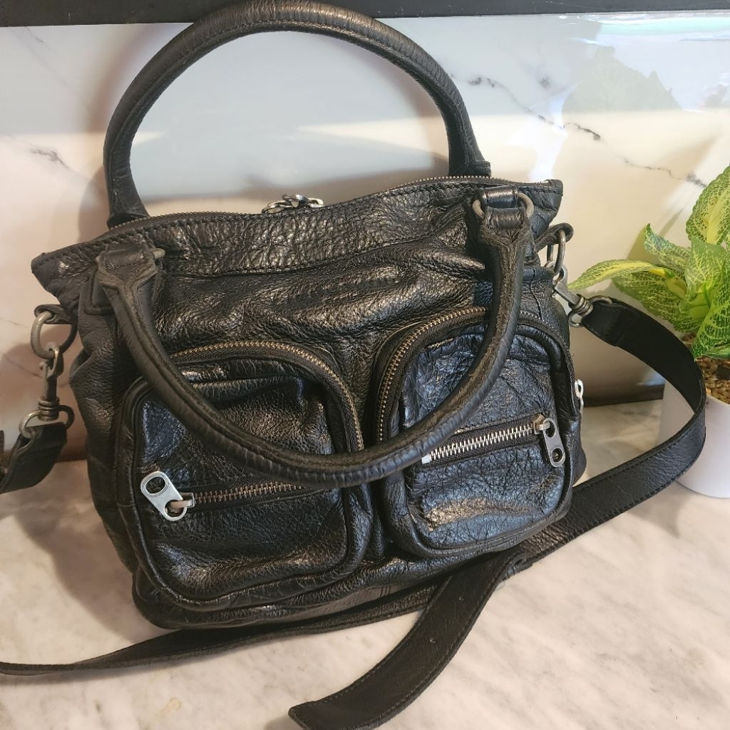tas Liebeskind hitam Gina