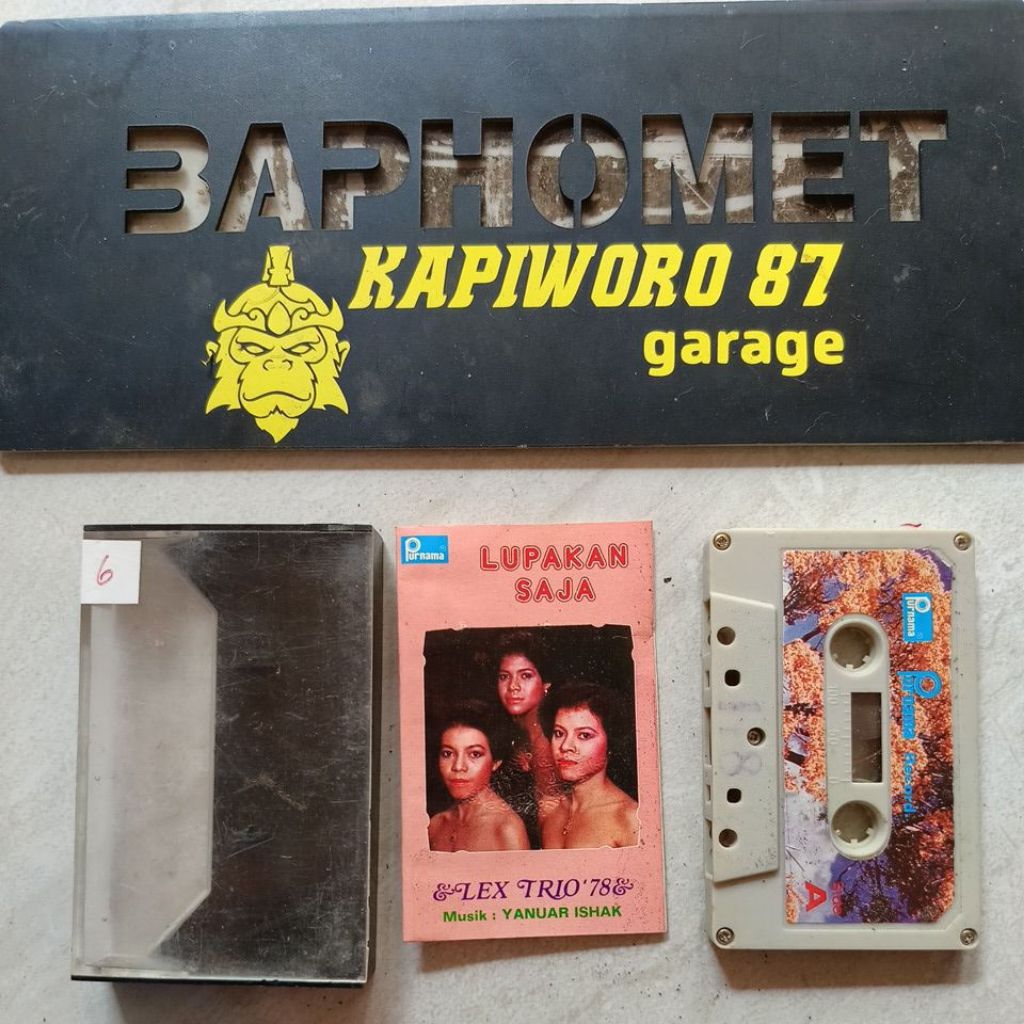 kaset pita,,,LEX TRIO '78,,,LUPAKAN SAJA