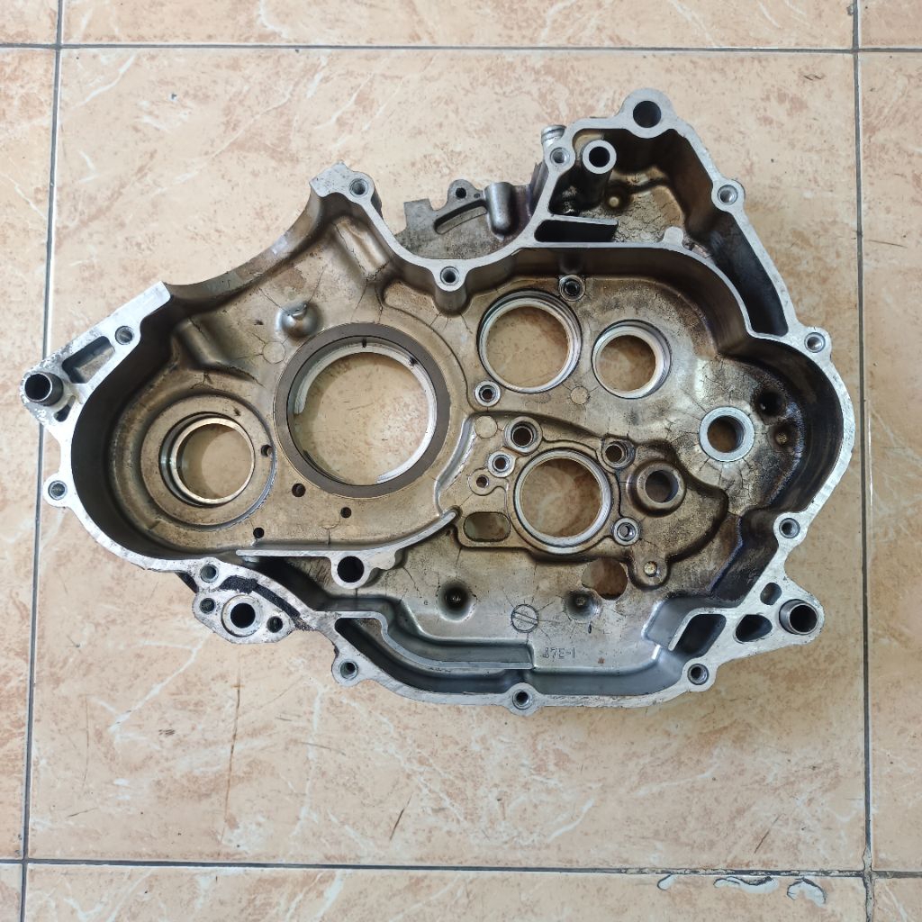 Bak Blok Crankcase Mesin Kanan Satria Fu 150 CBU Thailand Engkel 2005 Original