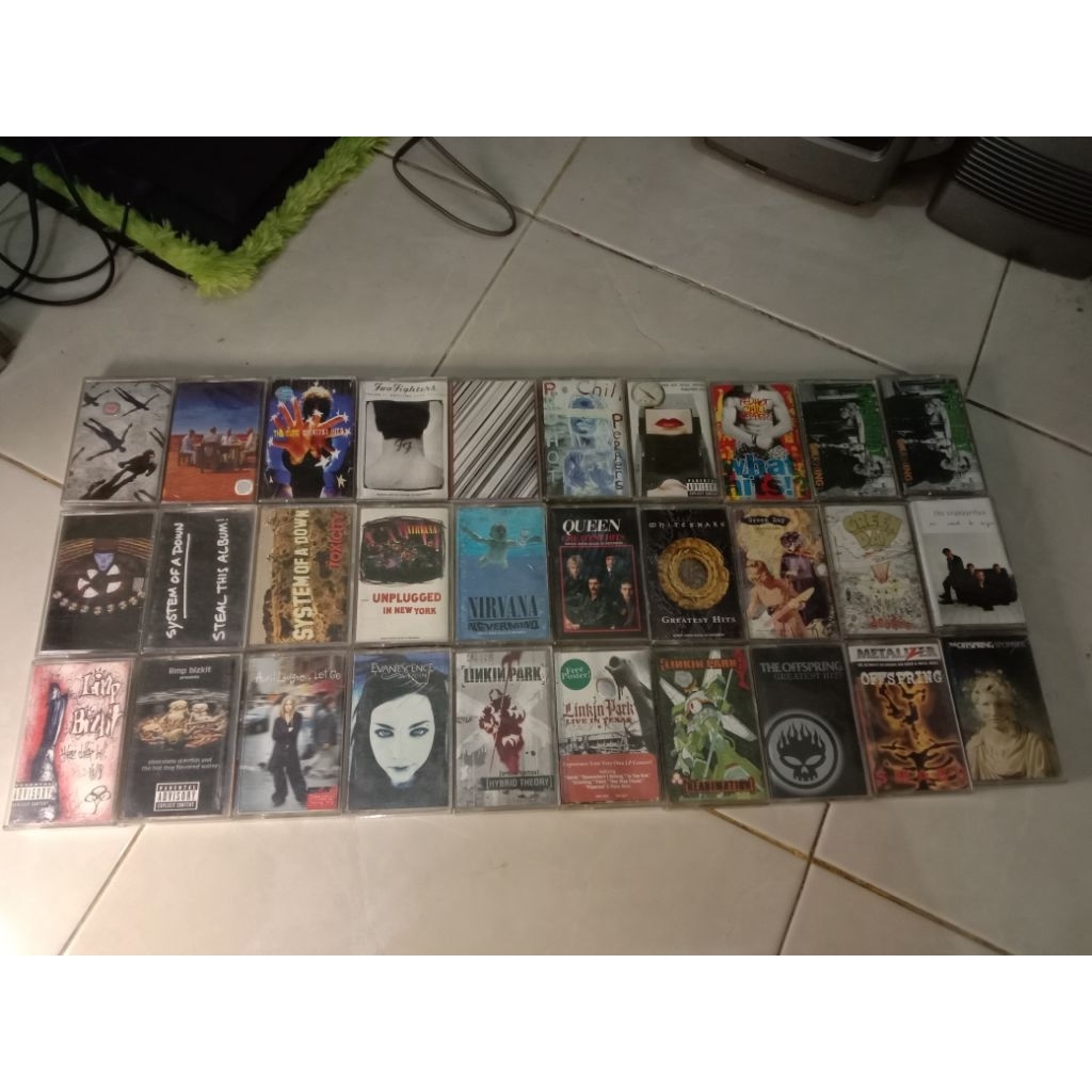 [PAKET MURAH] 30 kaset Mancanegara (soad, rhcp, linkin park, muse, nirvana, dll)