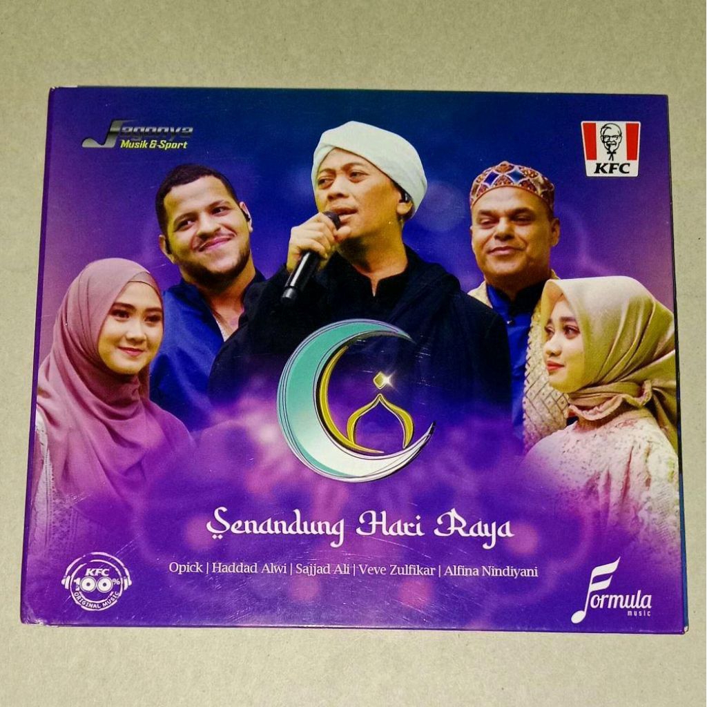 CD Senandung Hari Raya ft. Opick Haddad Alwi Feat Syifa Sajjad Ali Veve Zulfikar Alfina Nindiyani