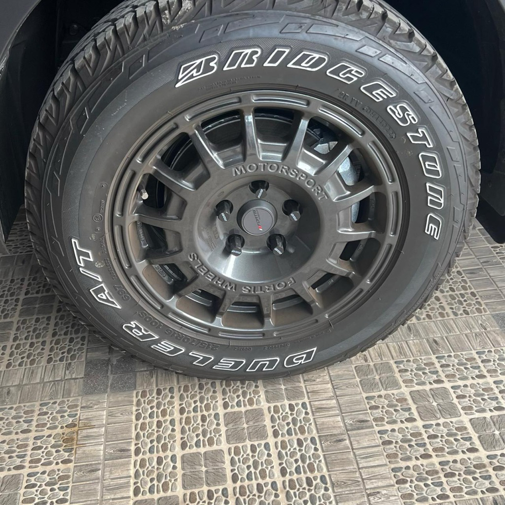 Ban Bridgestone Dueler AT 215/70 r16 ring 16 bekas