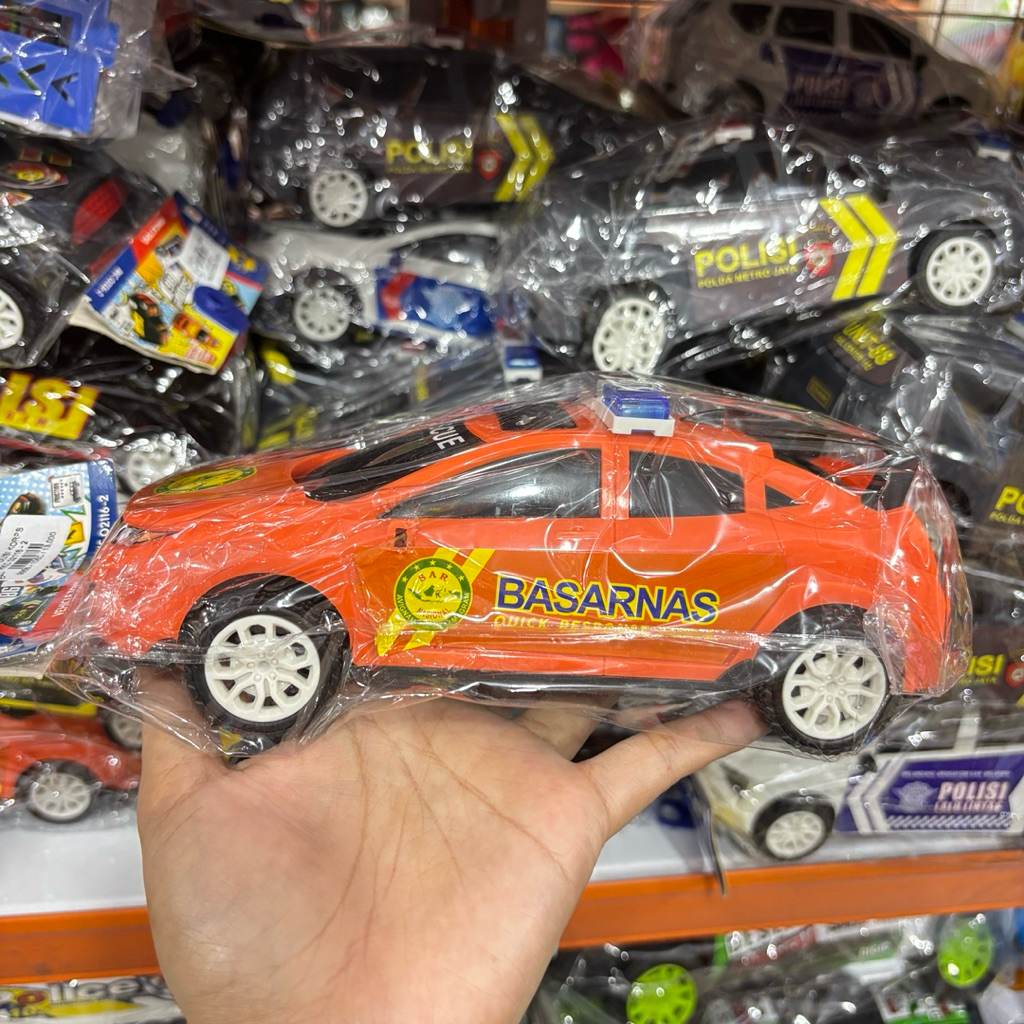 Mainan mobil Polisi Anak Makassar COD