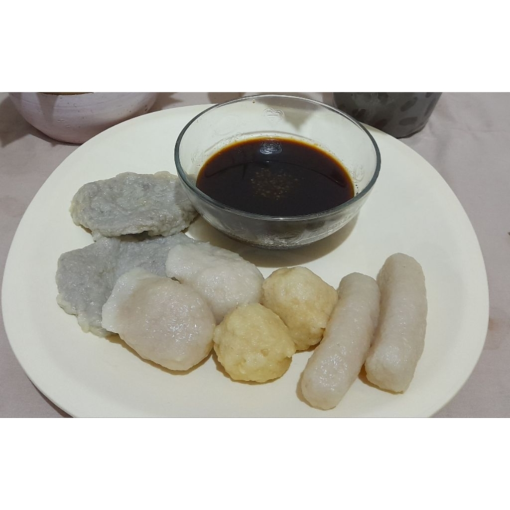 

Pempek Frozen Campur isi 6 free cukonya, rasa asli palembang