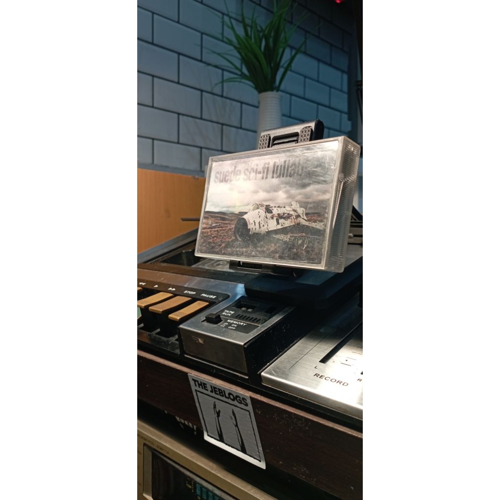 KASET PITA SUEDE ALBUM LULLABY