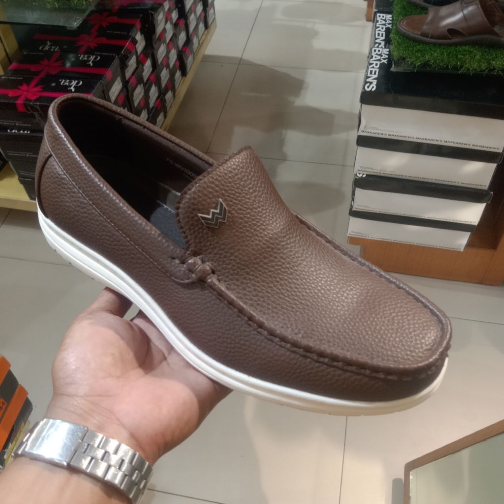 WATCHOUT SEPATU SLIP ON SEMI FORMAL ORIGINAL
