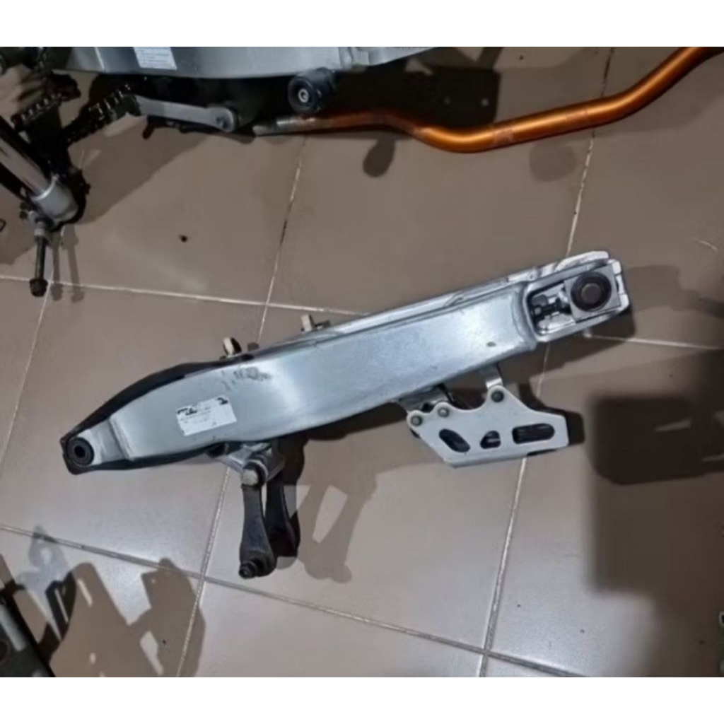 Swingarm arm Yamaha YZ 250 F FX PNP KLX / Dtracker 150
