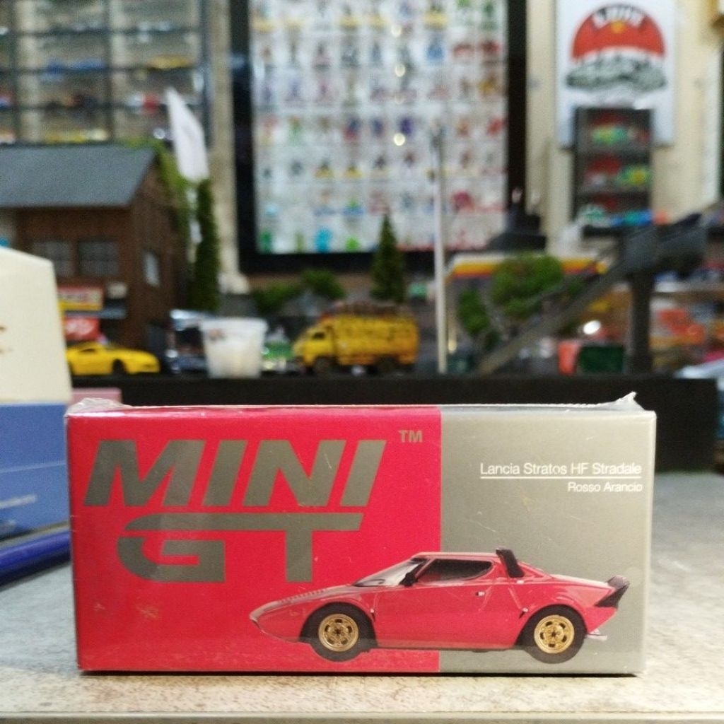 Mini GT Lancia Stratos HF stradale Rosso Arancio