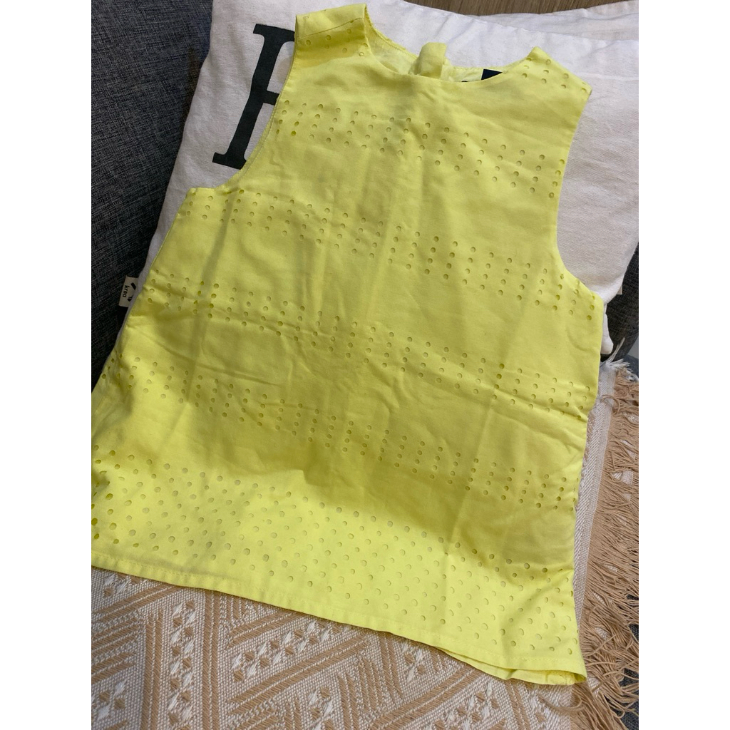 preloved atasan katbol anak perempuan kuning lemon by baby gap size tag 3-5t