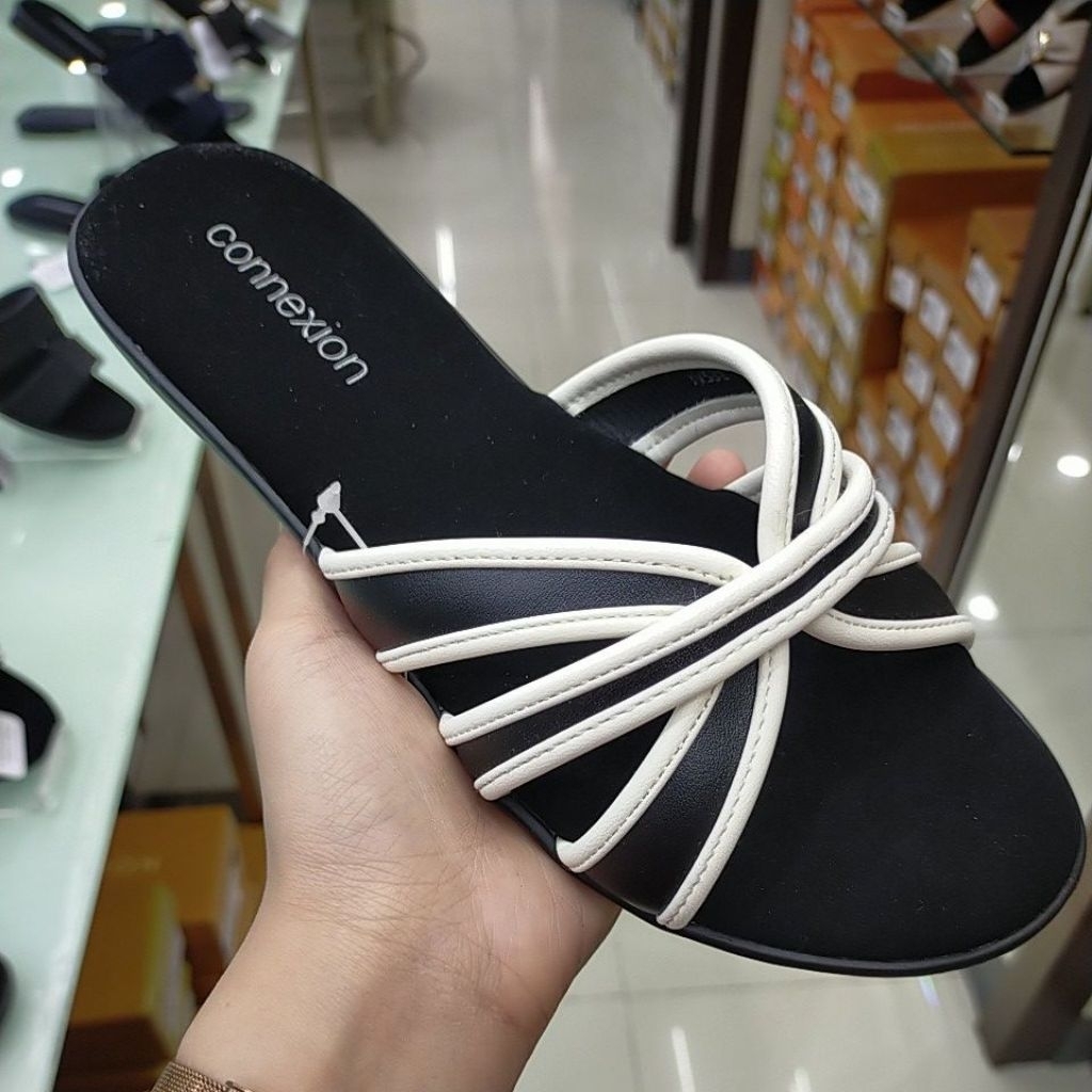 Sandal Wanita Flat Connexion