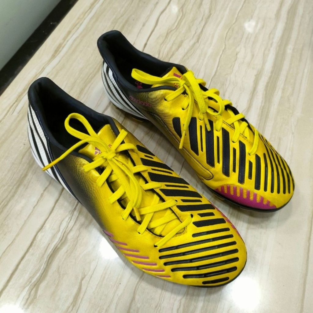 Sepatu Bola Adi Preda Absola LZ Trx HG
