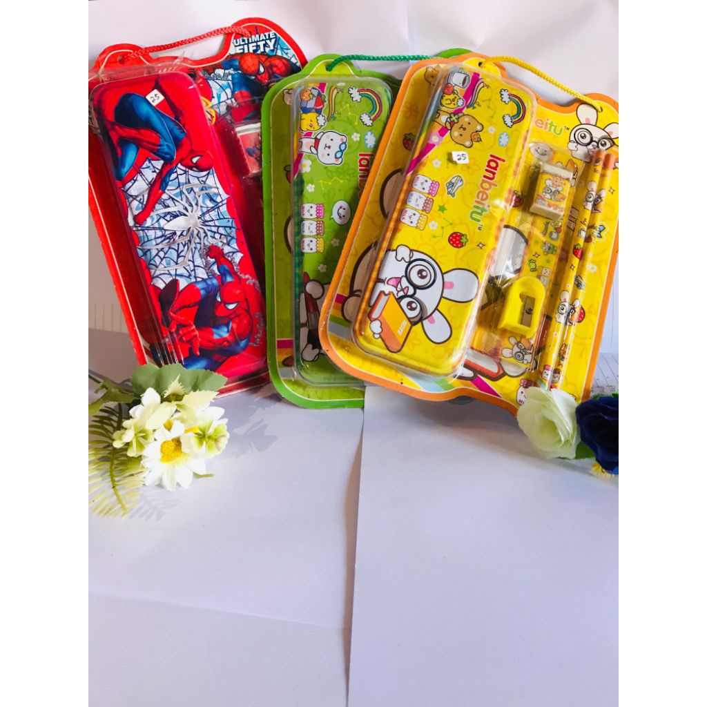 

Set Alat Tulis Lengkap Karakter Anak Lucu dengan Desain Menarik untuk Pengguna