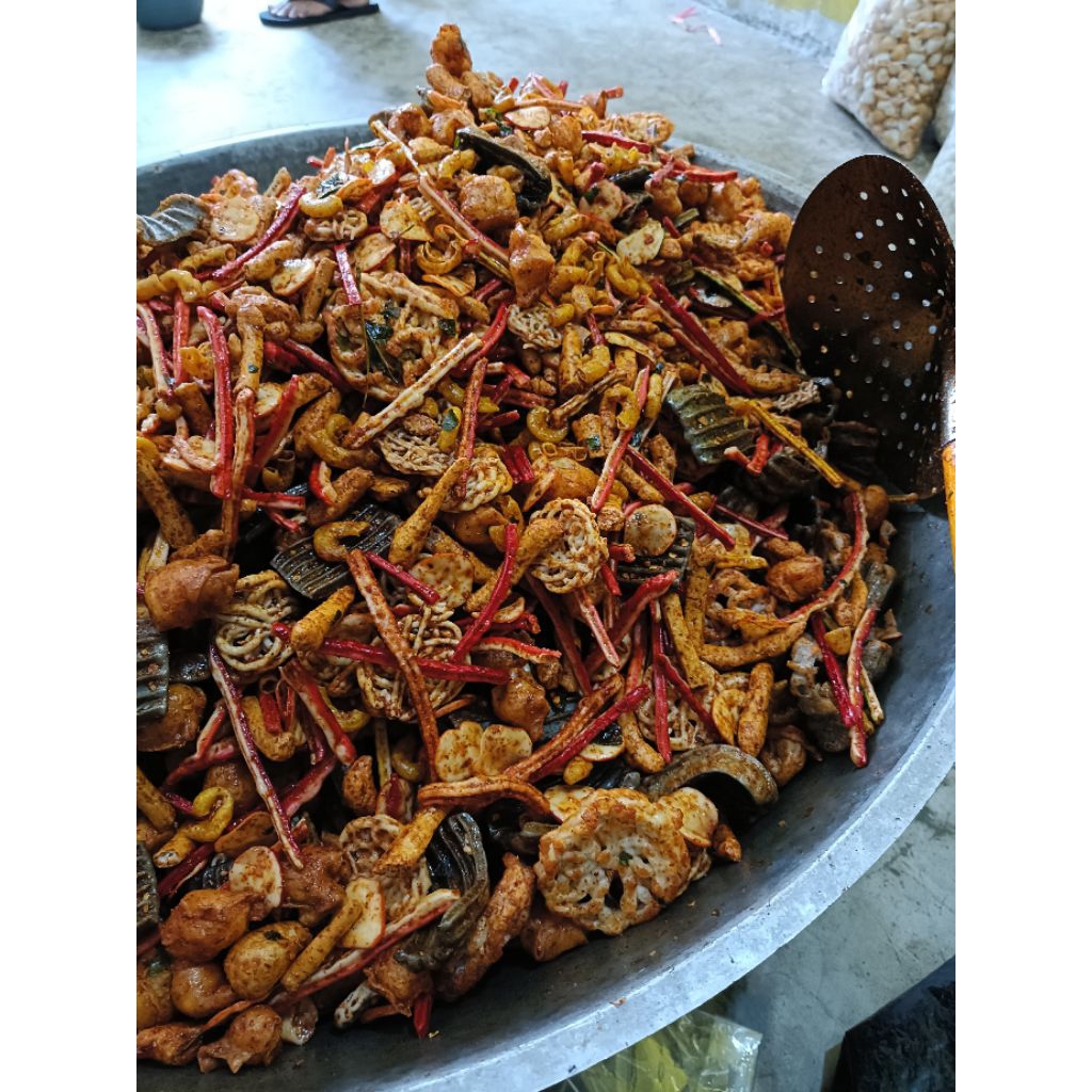 

Aneka seblak kering bumbu pedas cikruh