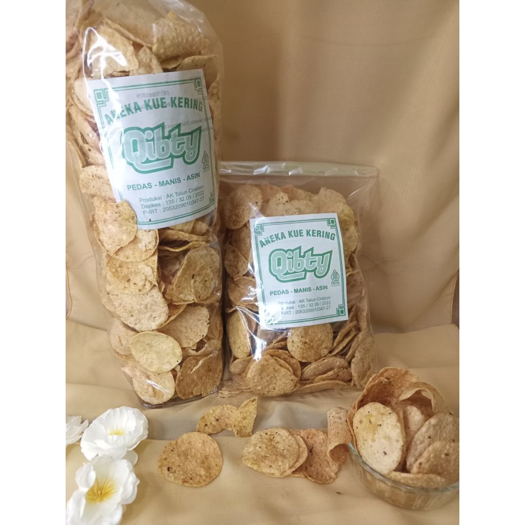 

KERIPIK OPAK ASLI MEDAN. rasa: asin daun jeruk.