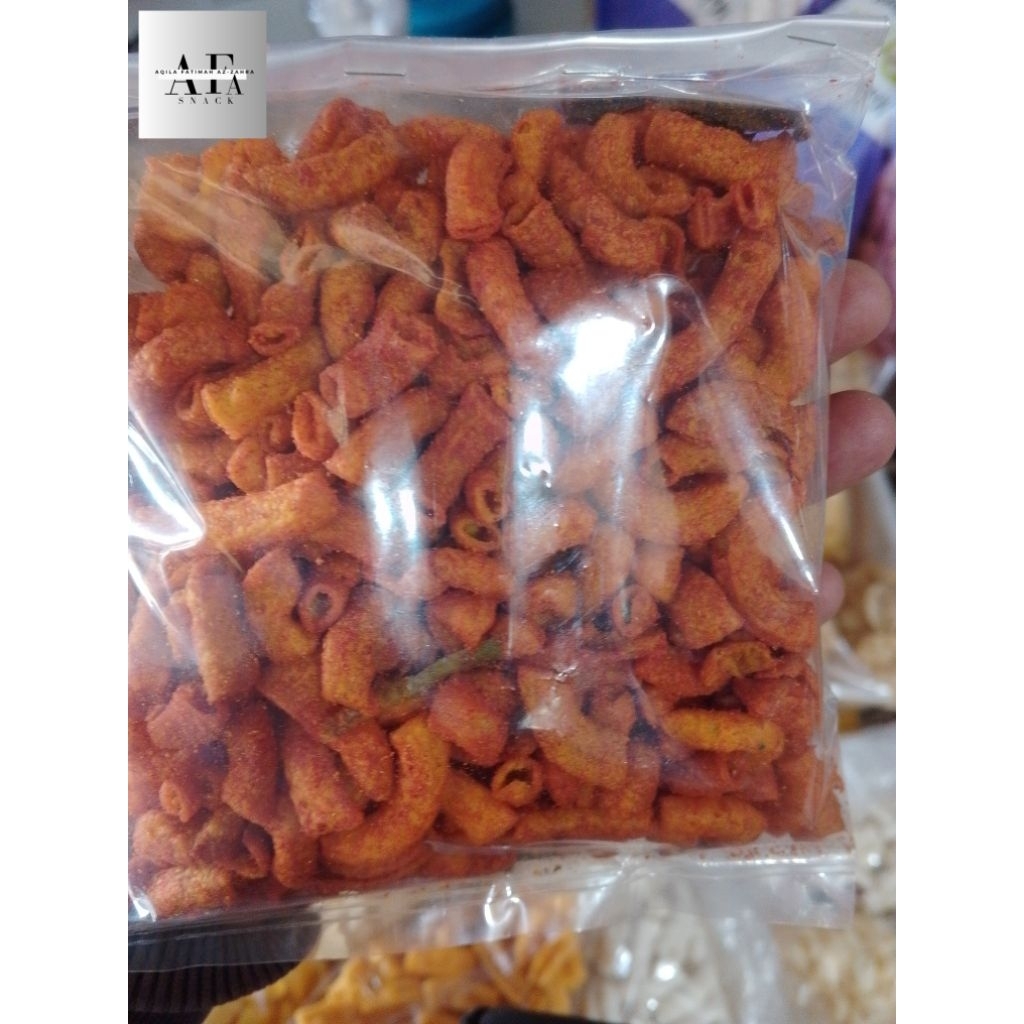 

Snack makaroni pedas gurih renyah