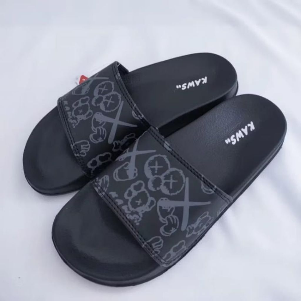 Sandal Slop Kaws Pria Wanita | Sandal Slide Kaws | Sandal Slip On Cewe Cowo