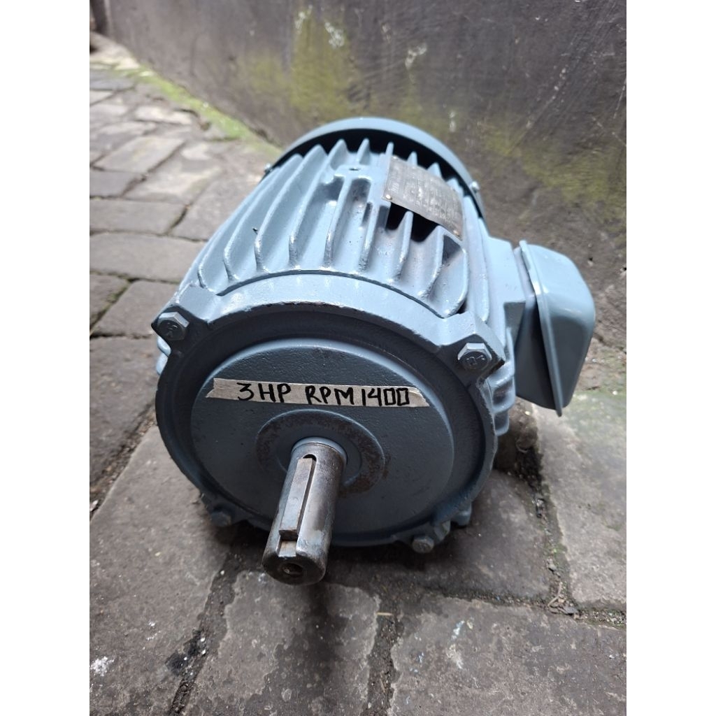 Dinamo penggerak 3 hp, rpm 1400, 3phase merk teco
