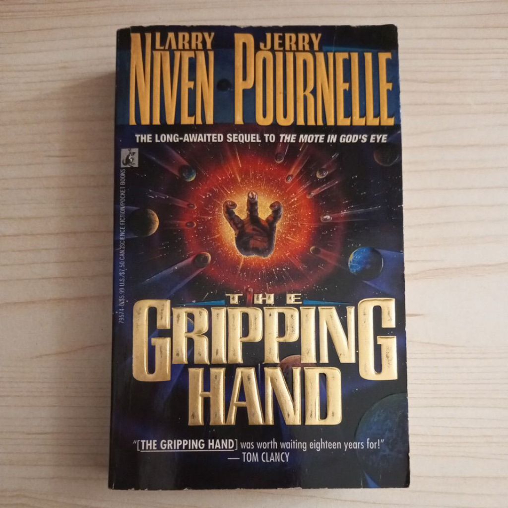 NOVEL THE GRIPPING HAND BY LARRY NIVEN AND JERRY POURNELLE