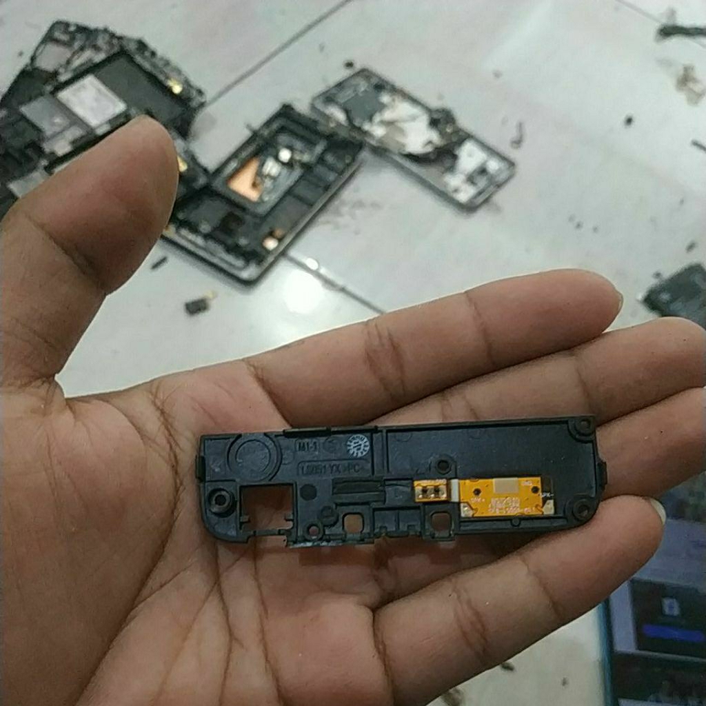 tutup buzzer bekas Alcatel 1SE