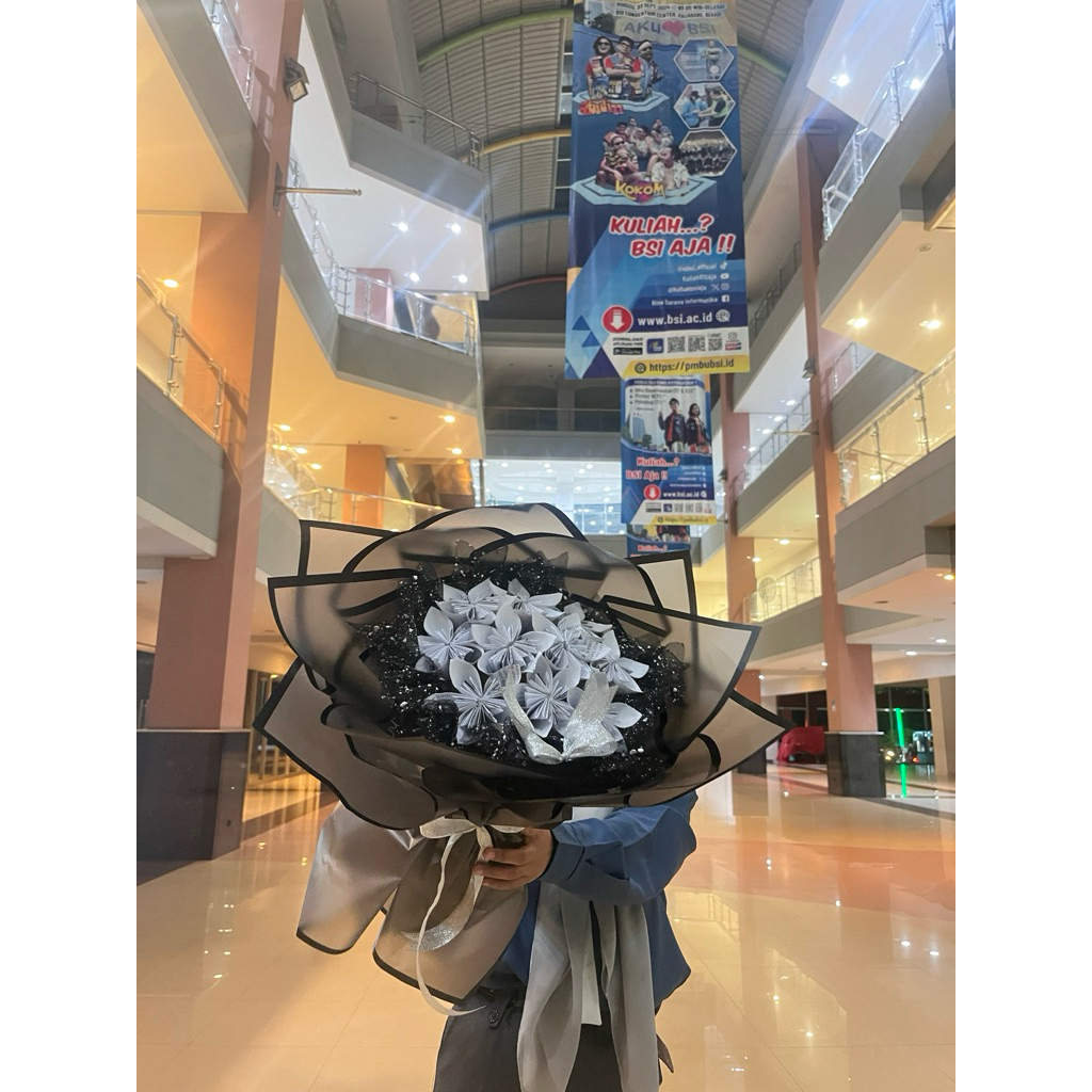 

Bucket Kertas Skripsi 10 Tangkai