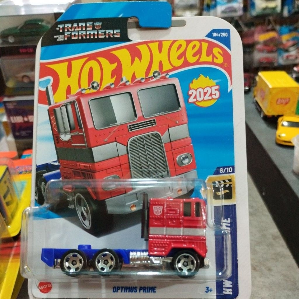hotwheels OPTIMUS PRIME