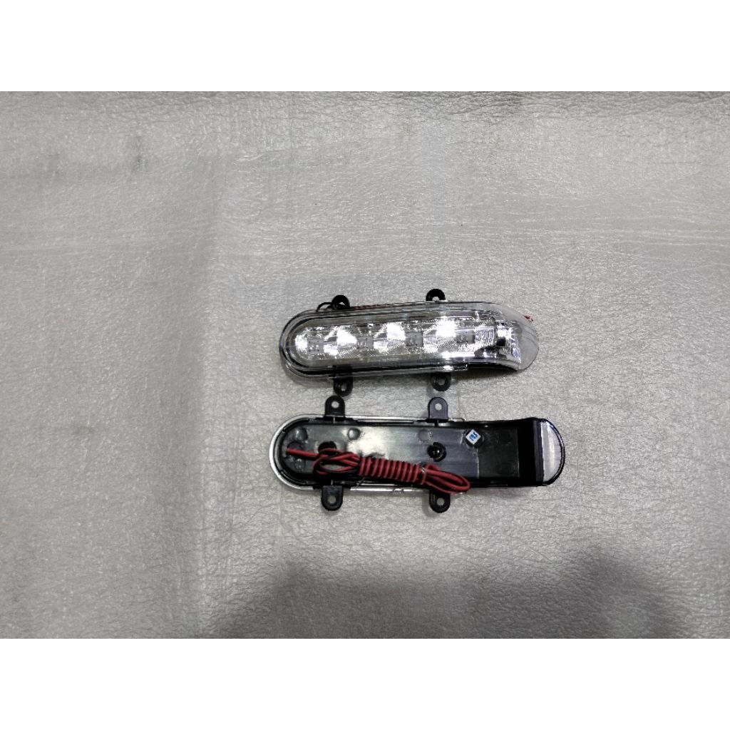 lampu sen sepion/riting sepion Yaris, Vios,THN  2006 2007 2008 2009 2010 2011