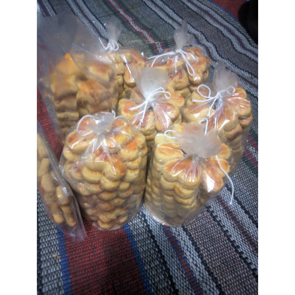 

Kue Kacang 500gr – Camilan Renyah Gurih Kemasan Plastik Ekonomis