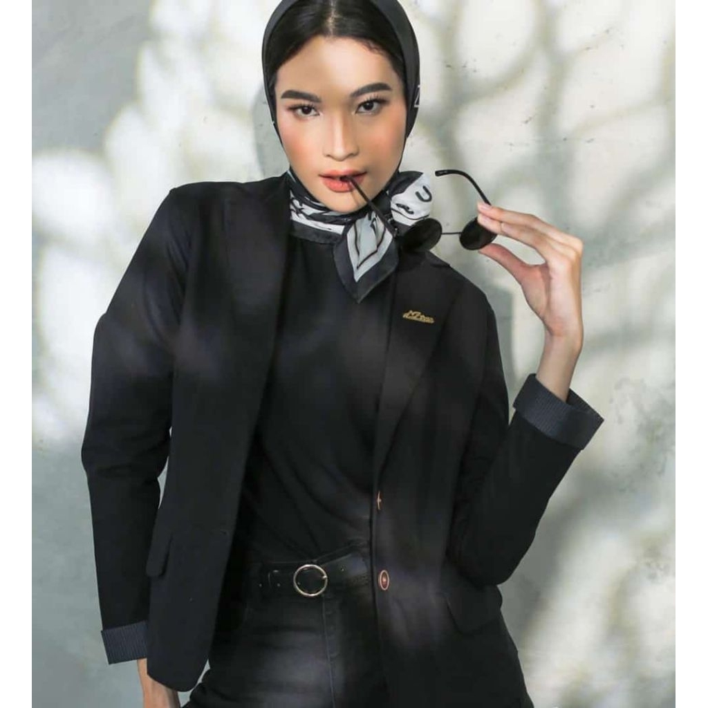 ATASAN BLAZER DZENA BOUTIQUE