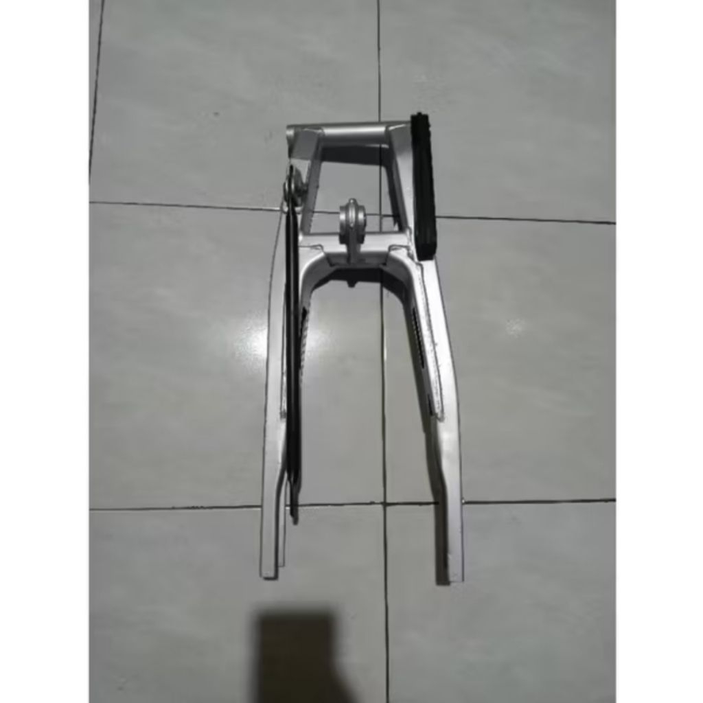 SWING ARM SASIS MOTOR VIXION OLD ORIGINAL COPOTAN SIAP PAKAI