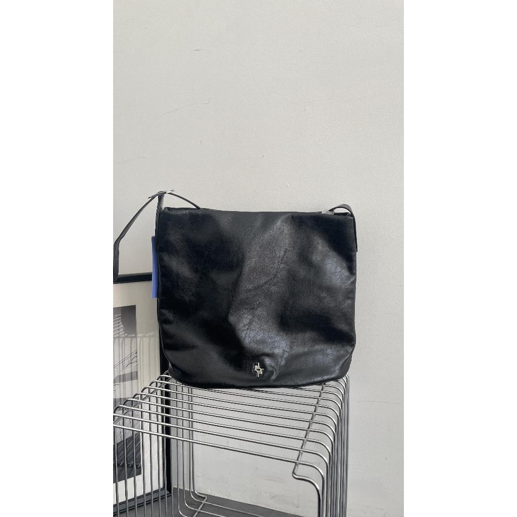 Find Kapoor - Sling & Shoulder Bag