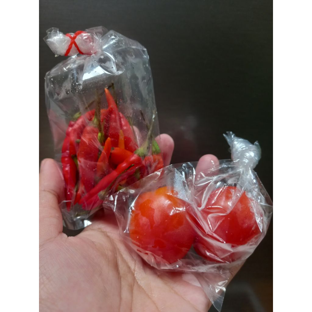 

Cabe rawit dan Tomat