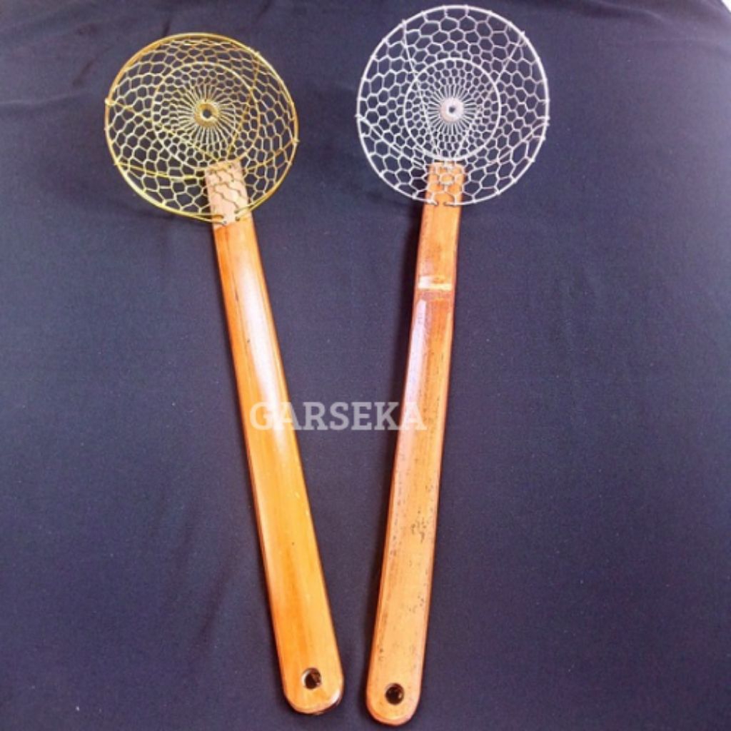 serokan/serok/saringan mie ayam jenis anyam 2 variasi anyam kawat putih dan anyam kawat sepuh kuning