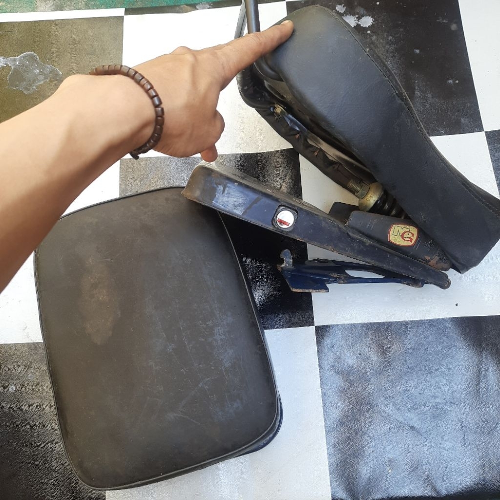 Jok vespa exlusive jok pisah vespa exlusive merk MG