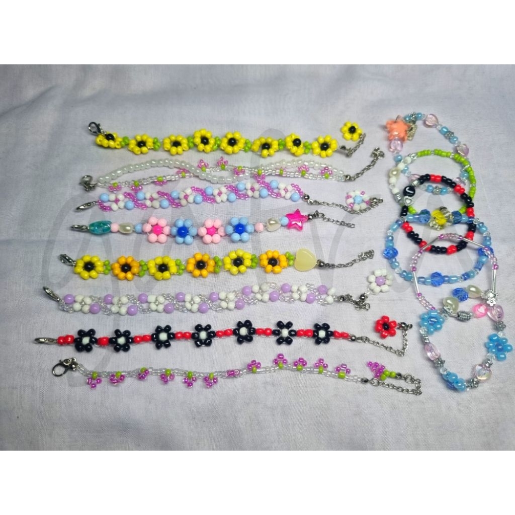 

gelang manik(baca deskripsi)