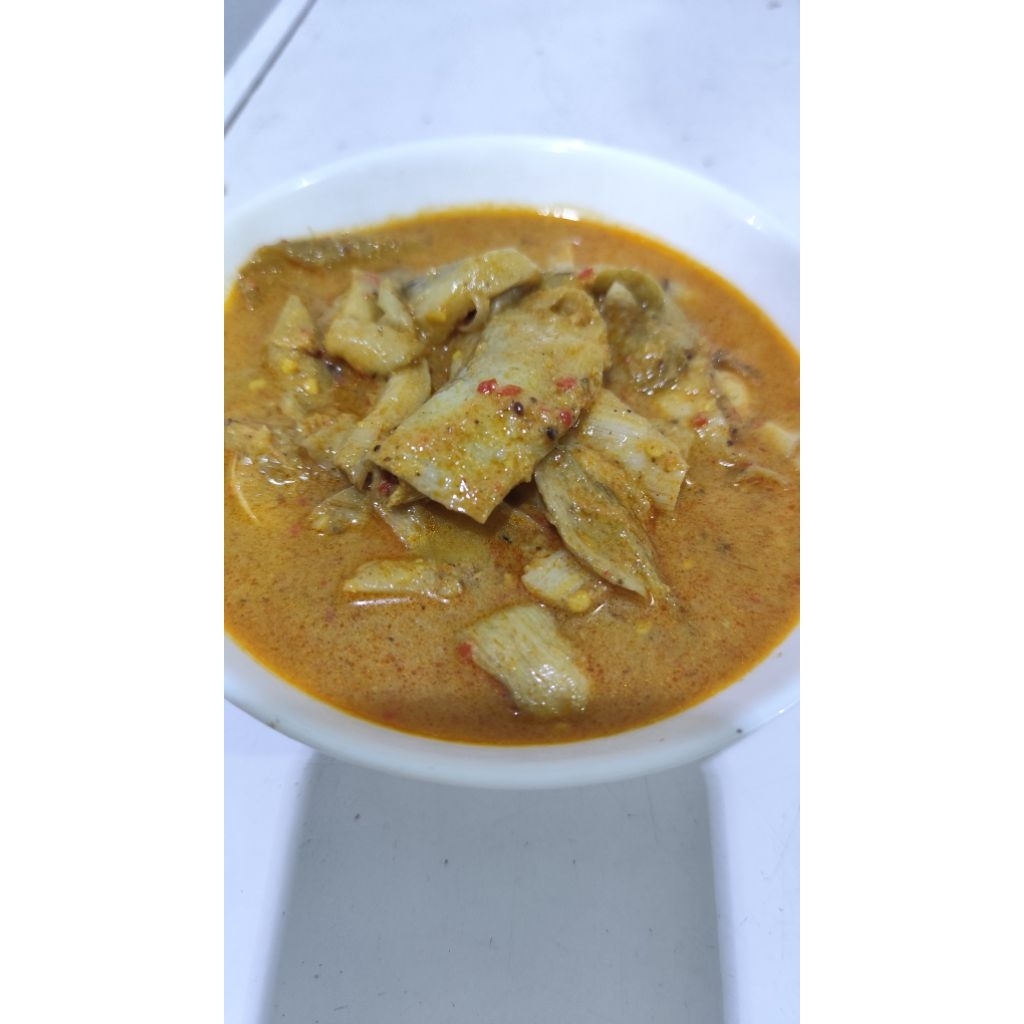 

Gulai sayur keladi / bupiho khas kalimantan per kg