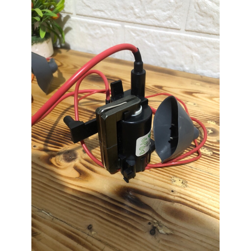 Plyback/playback tv tabung