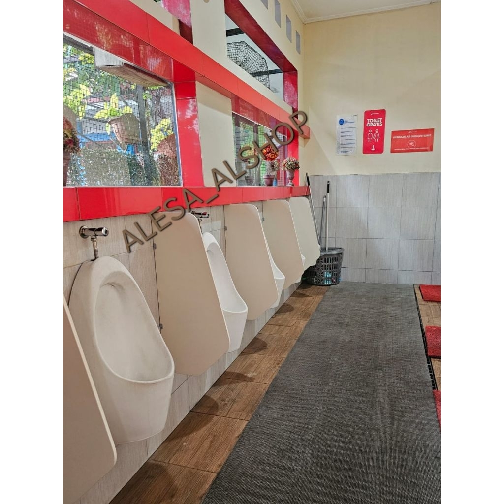 Sekat urinoir bahan PVC