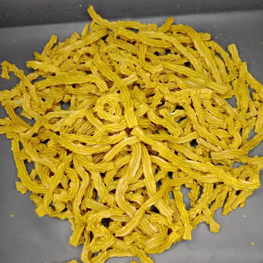 

1 kg kerupuk manggar - kerupuk pintil - kerupuk gurih - kerupuk manis