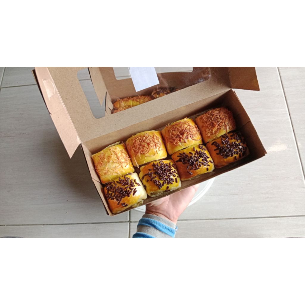 

bolen pisang coklat mix bolen pisang keju