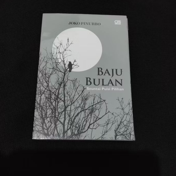 Buku Preloved Puisi Joko Pinurbo - Baju Bulan ORIGINAL