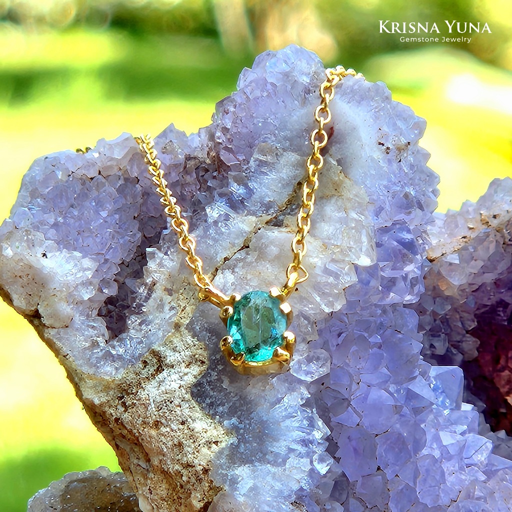 Natural Colombian Emerald Necklace